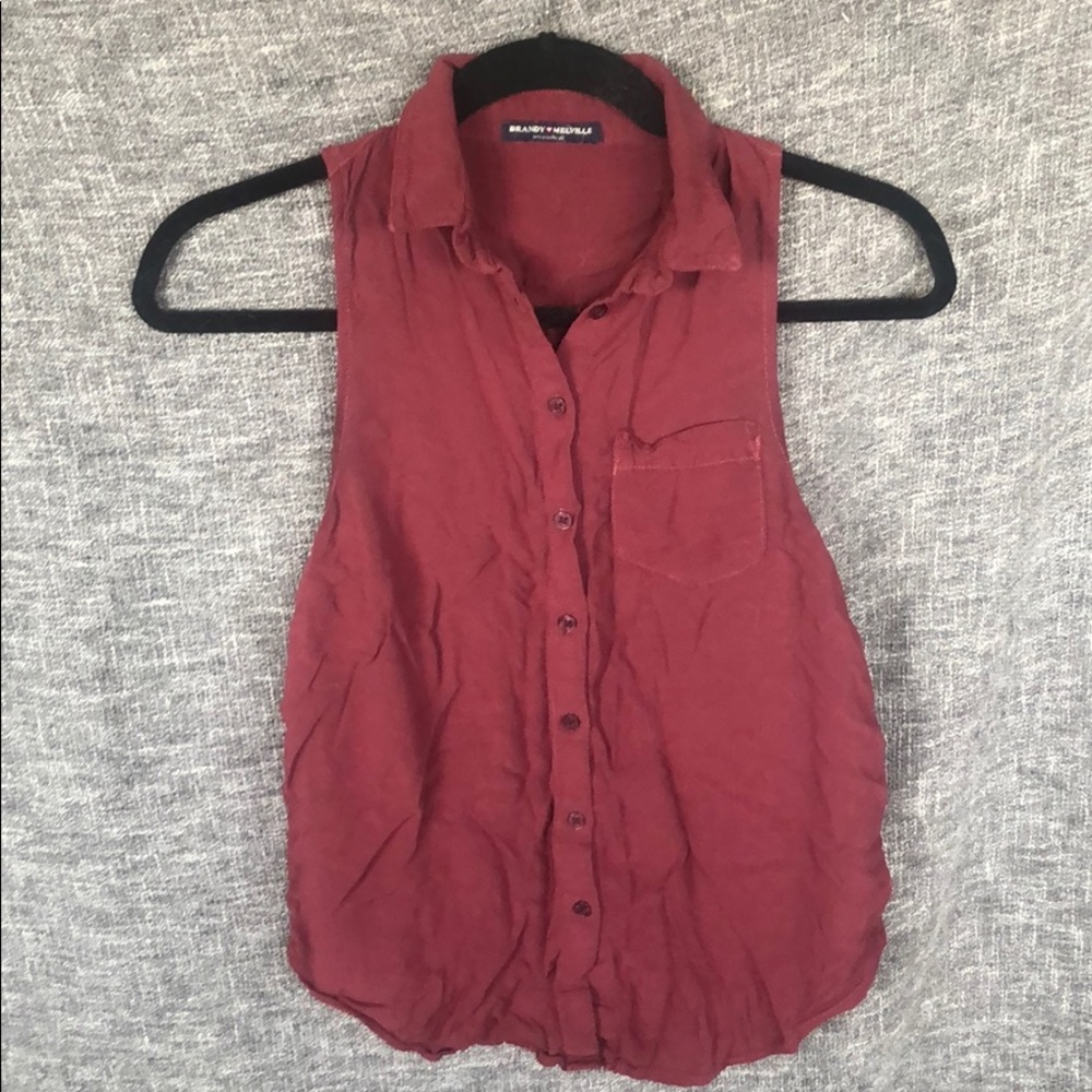 Brandy Melville Collared Sleeveless Button…